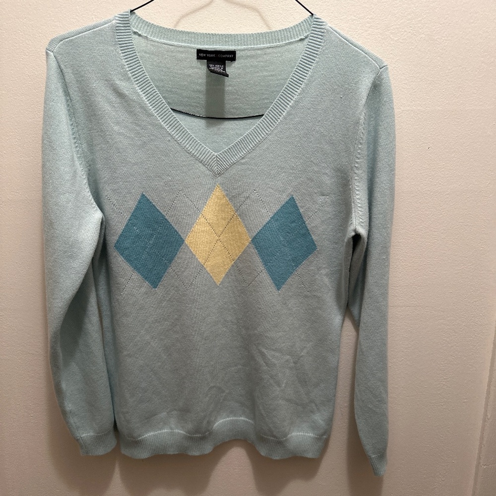 NY&Co argyle sweater size Large